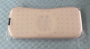 Gối nằm cao su thiên nhiên em bé Liên Á Oval + Kèm áo gối cùng kích thước .