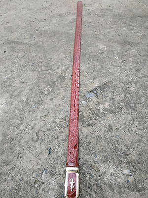 Thắt lưng da cá sấu LIỀN NGUYÊN TẤM. Không có vảy rất dễ sử dụng