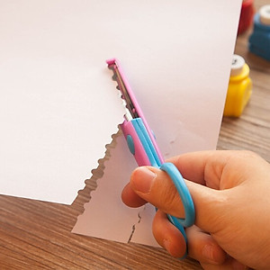 Bộ Kéo Răng Cưa Cắt Dập Giấy GUBHZM03855 - Mẫu Màu Giao Ngẫu Nhiên