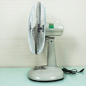 Quạt bàn B4 Senko B1616 - Màu ngẫu nhiên - Hàng Chính Hãng