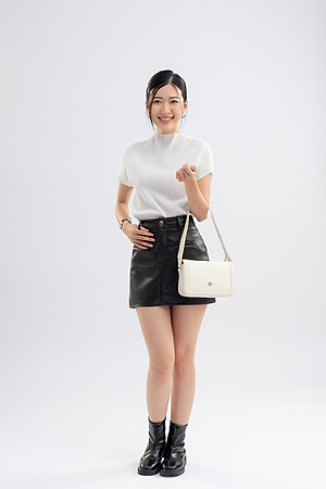 Túi Yuumy ( Thời trang nữ thiết kế tối giản hiện đại size 22 - Túi đeo chéo da Seasand YN221 )