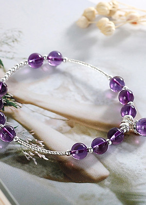 Vòng tay đá thạch anh tím phối charm bi bạc mệnh hỏa, thổ - Ngọc Quý Gemstones