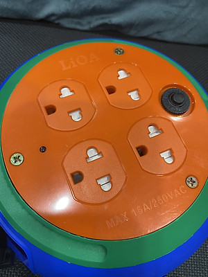 Ổ cắm kéo dài quay tay- cuộn dây kín - kiểu đĩa bay DB52-10A