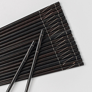 Hộp 10 đôi đũa mun ghép đen PHUSANG chất lượng cao không chất bản quản chống mốc thích hợp để đem đi tặng và dùng trong nhà hàng