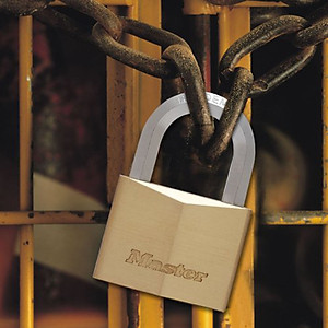 Khóa Master Lock thân đồng 1165- 60mm