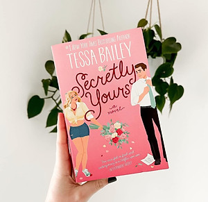 Sách Secretly Yours: A Novel (Vine Mess, 1)
