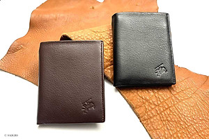 Ví Nam Da Bò NAPA Mềm Mại - Vân Tự Nhiên, Size Lớn, Thiết Kế Cổ Điển, Đơn Giản - Mỏng Nhẹ, Dáng Đứng - Gập 2, Ngăn Đựng Tiền Có Khóa Kéo, Nhiều Ngăn Để Giấy Tờ Tiện Dụng - Hàng Chính Hãng SAIGIO