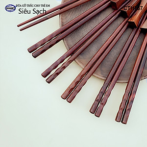 Đũa Trắc vấu tròn dành riêng cho bé (1 đôi) tập gắp làm quen đôi đũa (CTH767) tạo thói quen dùng đúng đồ của mình - an toàn sức khỏe - không chất độc hại