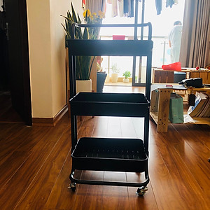 Giá (Kệ) đa năng 3 tầng Nhà của mẹ có bánh xe, có tay cầm, chất liệu khung sắt, khay nhựa - màu sắc giao ngẫu nhiên- Hàng chính hãng