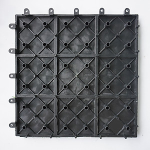 Vỉ Cỏ Nhân Tạo Thương Hiệu ANKAN, Kết Hợp Với Vỉ Gỗ Lót Sàn Để Lót Ban Công, Sân Vườn, Phòng Tập Gym, Khu Resort, Cỏ Nhân Tạo Loại Tốt, An Toàn Cho Trẻ Nhỏ, Hàng Xuất Khẩu