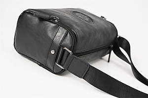 Túi đeo chéo nam phong cách mới – BEE GEE DCN9350