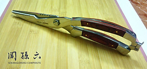 Kéo Cắt Xương Gà Vịt SeKi Nhật Bản, Cán 100% Gỗ Tự Nhiên chống trơn trược, Kéo cắt xương gà vịt chuyên nghiệp. Thép dày có lò xo bật nhảy giúp không mỏi tay