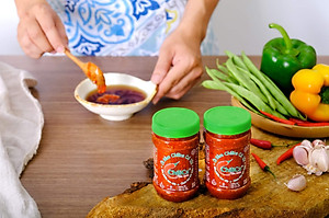 Ớt Bằm Chilica Có Tỏi 212g