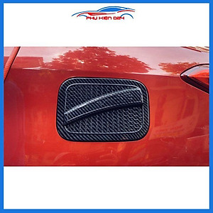 Ốp nắp bình xăng Vios 2019-2020 vân cacbon chống trầy trang trí ô tô