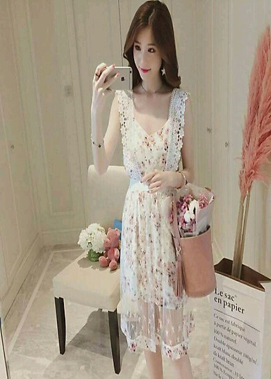 Set đầm voan 2 dây in hoa đào kèm yếm ren D295 - Free size