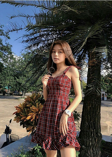 Đầm 2 dây caro đuôi cá