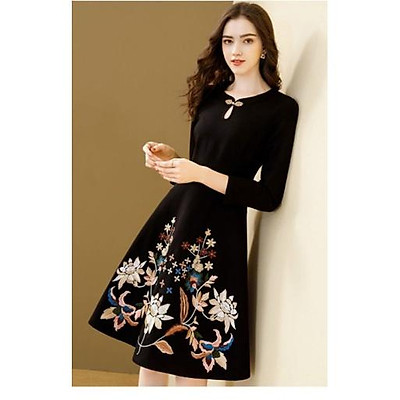 Váy dây linen thêu tay
