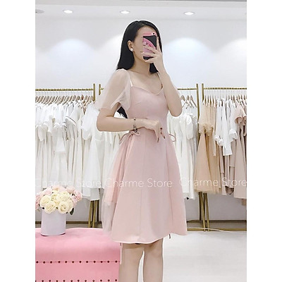 Đầm đen dự tiệc cưới  Tips chọn váy đám cưới cuốn hút