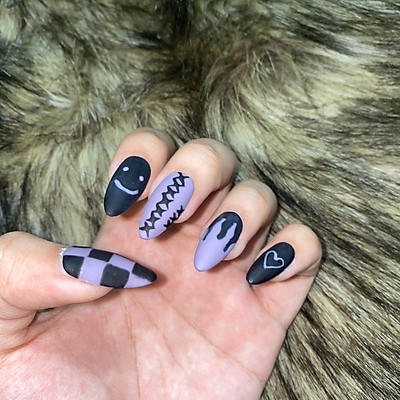 30 Mẫu Nail Màu Đen Đẹp Đơn Giản Sang Chảnh Siêu Cá Tính