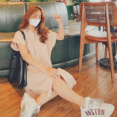 Cập nhập xu hướng mới cho mùa hè Váy liền cài khuy trước