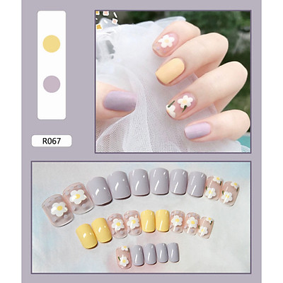 Nail giả