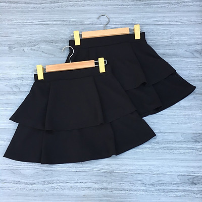 Lựa outfit chuẩn như nữ sinh Hàn Quốc với chân váy ngắn xếp ly dễ thương