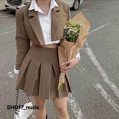 Set áo sơ mi lụa trắng dài tay kèm chân váy dập ly hoa  MIU store