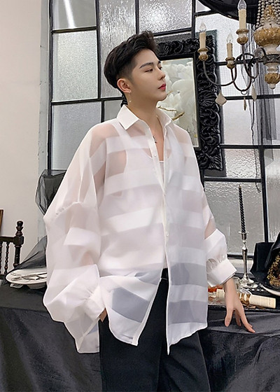 Sơ mi xuyên thấu tưởng đơn giản nhưng diện lên sang và sexy quá chừng muốn  đổi gió style thì chị em nên nhắm