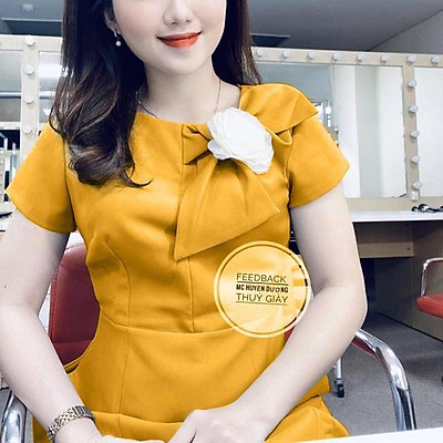 ĐẦM TRẮNG TAY PHỒNG NƠ CỔ