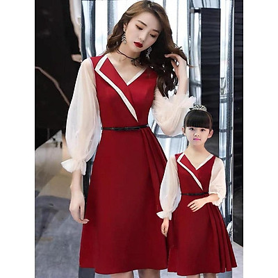VÁY ĐÔI MẸ VÀ BÉ MÀU ĐỎ