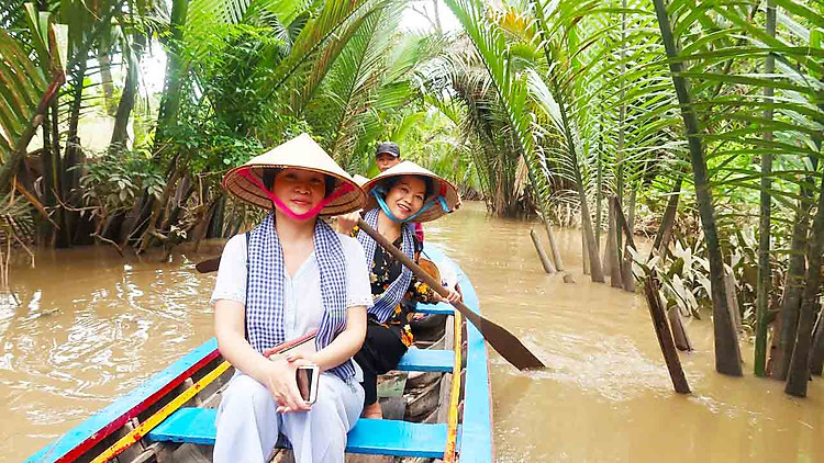 Trải nghiệm xuồng chèo tại Mỹ Tho - Tour du lịch cồn Thới Sơn