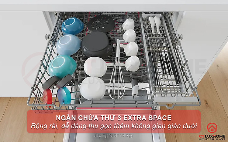 Giàn chứa thứ 3 Extra Space được thiết kế linh hoạt để sắp các vật dụng nhỏ