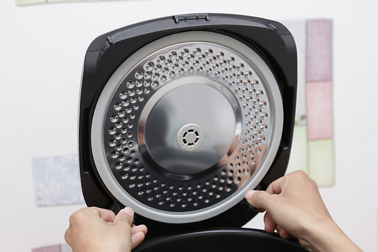 Nắp vòm tháo rời tiện lợi vệ sinh