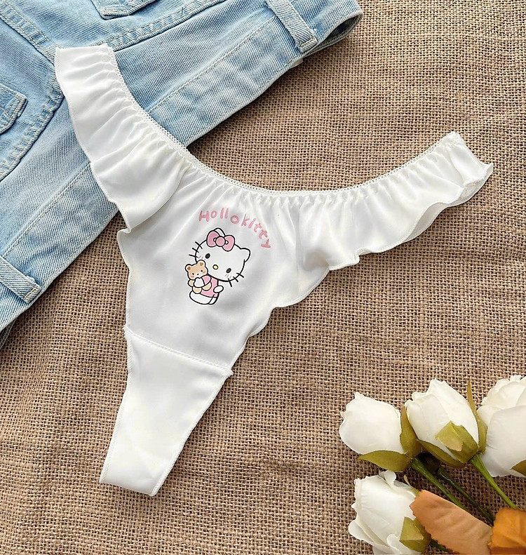 Quần Lót Nữ Lọt Khe Đáng Yêu