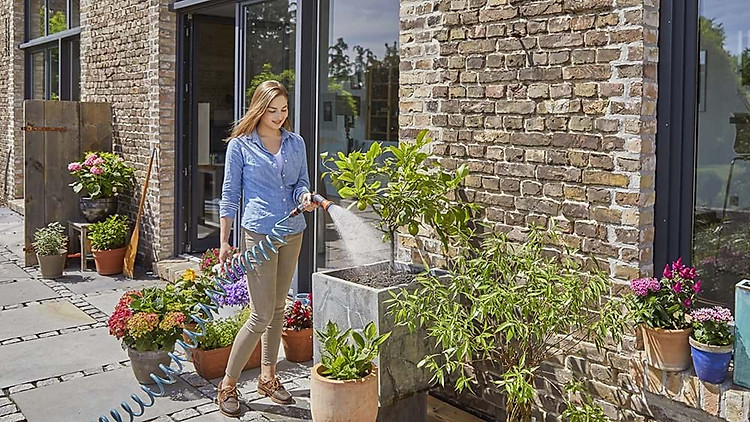 Bộ vòi tưới cây co dãn 10 mét Gardena 04647-20