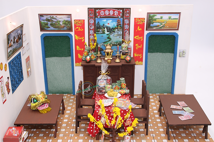 mô hình tết nguyên đán Sài Gòn Xưa bằng gỗ tí hon - Tết Sum Vầy - TX06 (1)