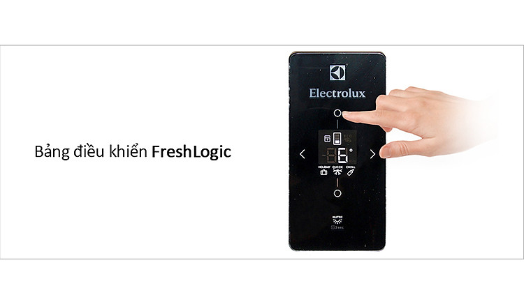 Tủ lạnh Electrolux 570 lít ETB5702BA bảng điều khiển hiện đại