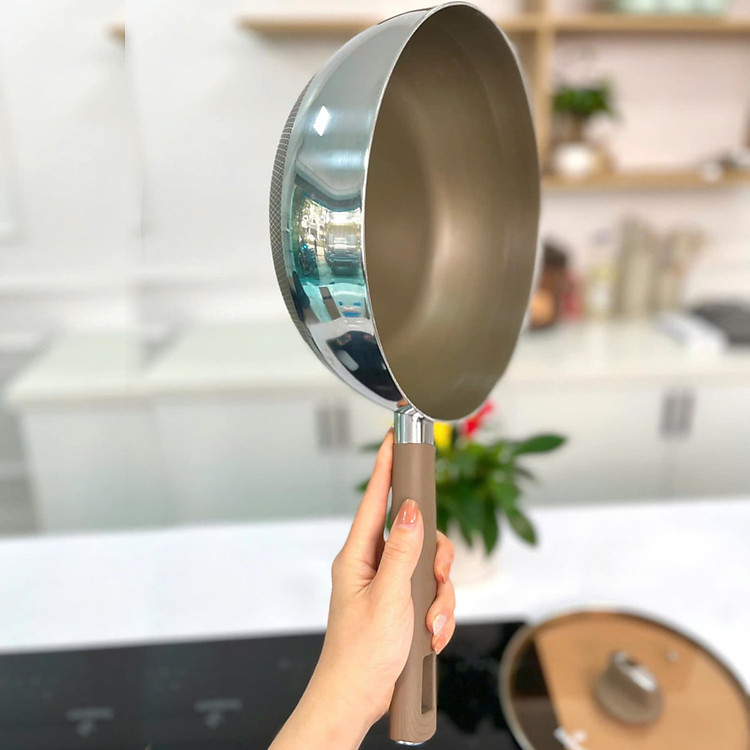 Chảo chống dính liền khối 7 lớp Kalpen Titanium Shield