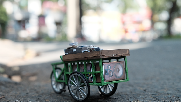 mô hình sài gòn xe bán đĩa dạo thu nhỏ HR09 (9)