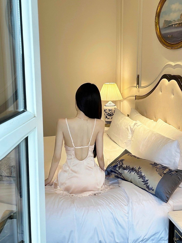 Váy Ngủ Quyến Rũ Hai Dây