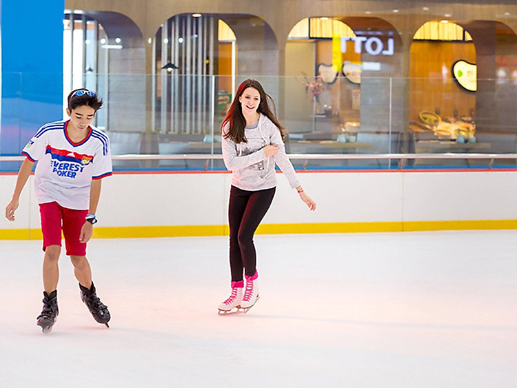 Vé trượt băng dành cho người lớn, trẻ em tại Sân trượt băng Vincom