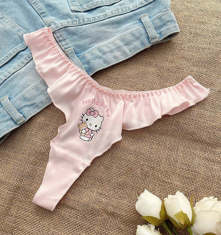 Quần Lót Nữ Lọt Khe Đáng Yêu