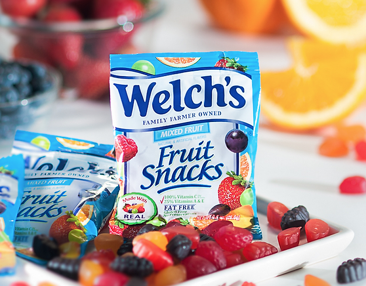 Kết quả hình ảnh cho welch's mixed fruit snacks 90 pack