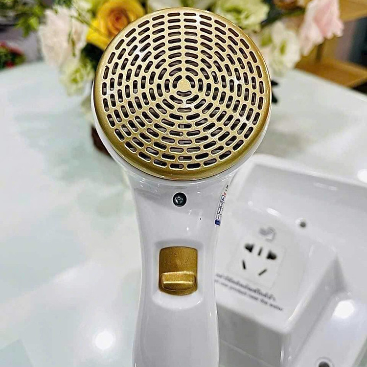 Máy sấy tóc treo tường Koreno Thái Lan KN-518 công suất 1800W