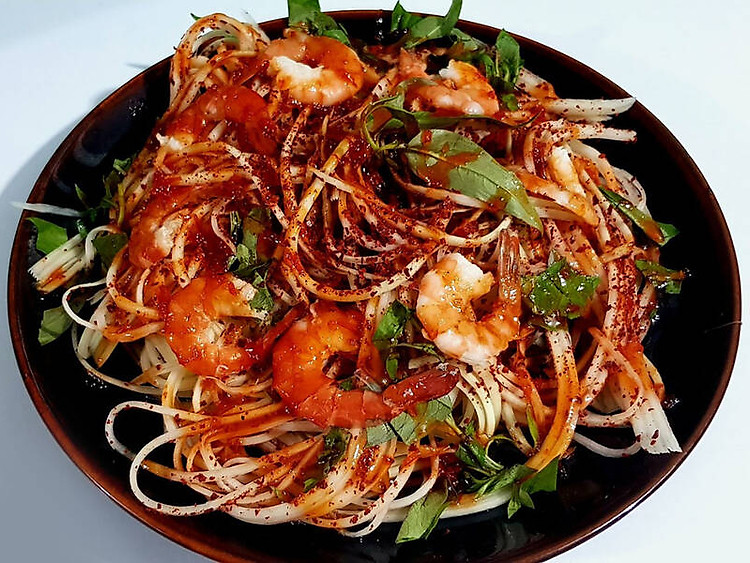 Image result for Mỳ xà o hải sản december restaurant
