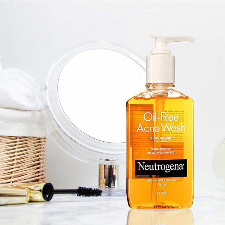 Neutrogena Oil-Free Acne Wash 175ml Neutrogena Oil-Free Acne Wash 175ml