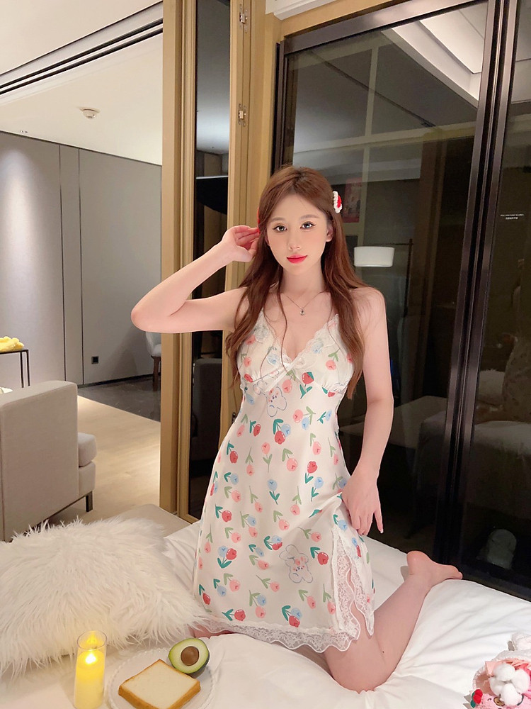 Váy Ngủ Phối Ren Dáng Suông