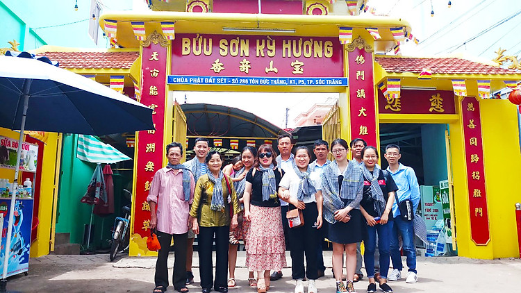 Chùa Đất Sét Sóc Trăng - tour miền Tây 4 ngày 3 đêm