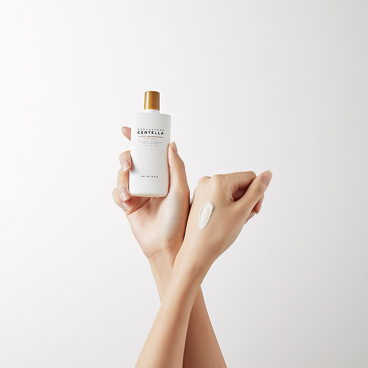 Skin1004 Madagascar Centella Air-Fit SunCream Plus