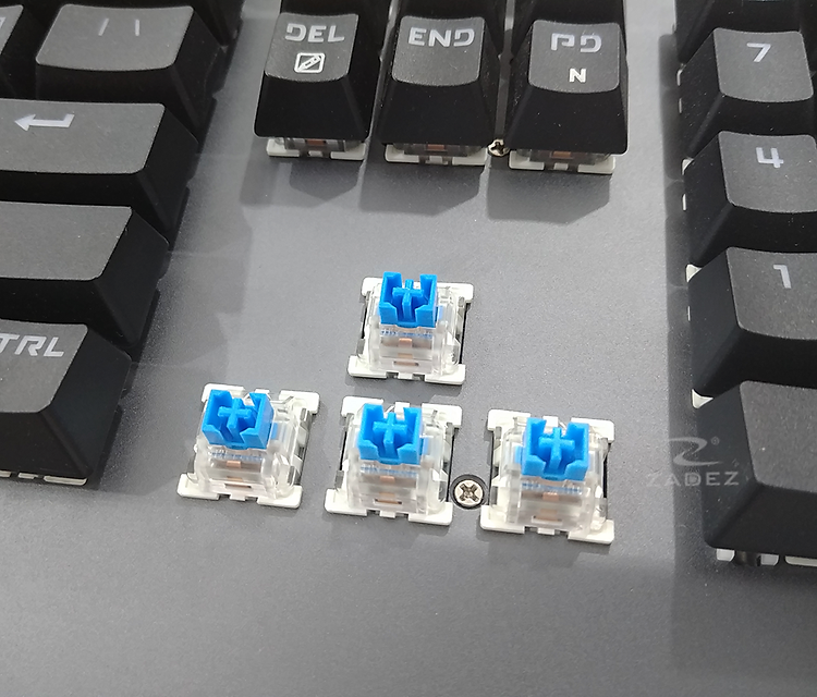 Zadez GT-03K Blue Switch